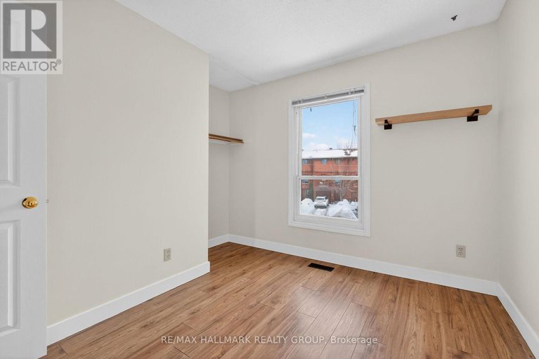 29379154/12-black-forest-lane/arbeatha-park/ottawa/ontario/K2H5C8_34