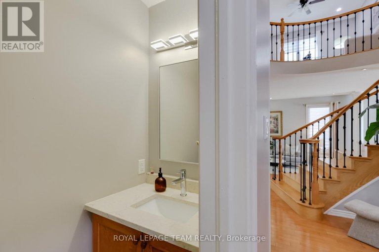 28886612/36-keighley-circle/morgans-grantsouth-march/ottawa/ontario/K2K3H8_23