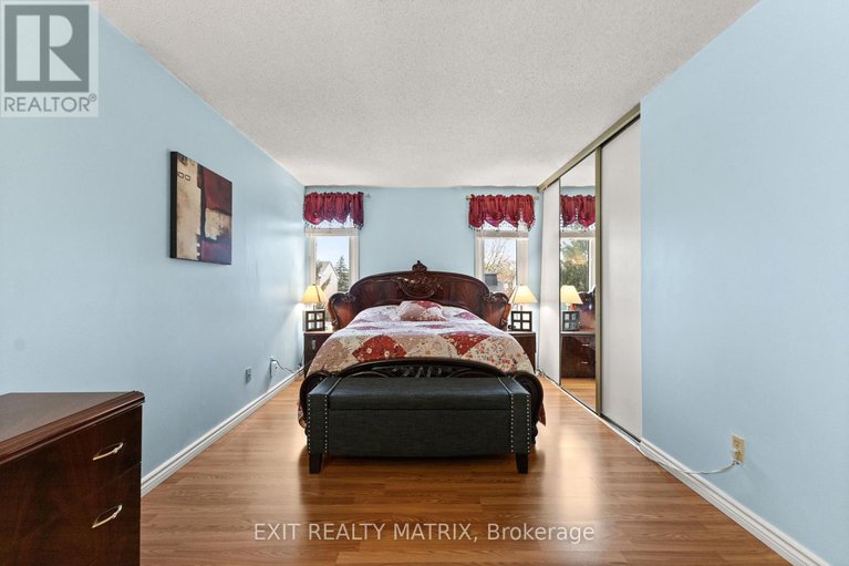 29081362/1094-st-lucia-place/convent-glen-north/ottawa/ontario/K1C2G3_20