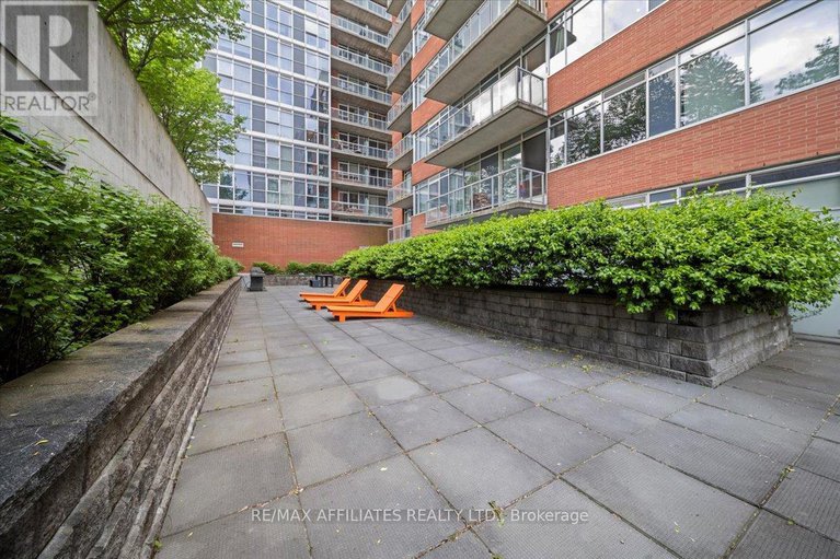 28155411/201-180-york-street/lower-townbyward-market/ottawa/ontario/K1N1J6_33