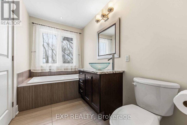 29386734/152-rivington-street/carp/ottawa/ontario/K0A1L0_28