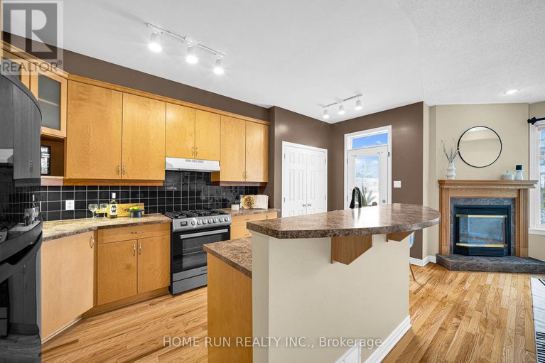 29106272/517-devonwood-circle/blossom-parkkemp-parkfindlay-creek/ottawa/ontario/K1T4E4_14