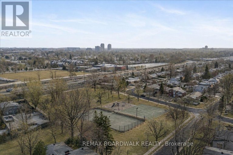 29689978/961-kingsmere-avenue/mckellar-heightsglabar-park/ottawa/ontario/K2A3K3_40