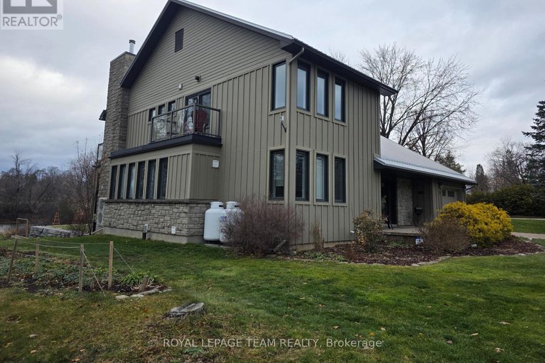 29144962/3-mary-street/north-grenville-twp-kemptville-south/north-grenville/ontario/K0G1B0_1