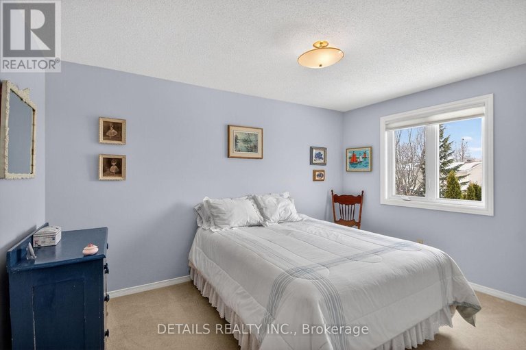29659274/6105-lariviere-crescent/orleans-village/ottawa/ontario/K1W1C6_26