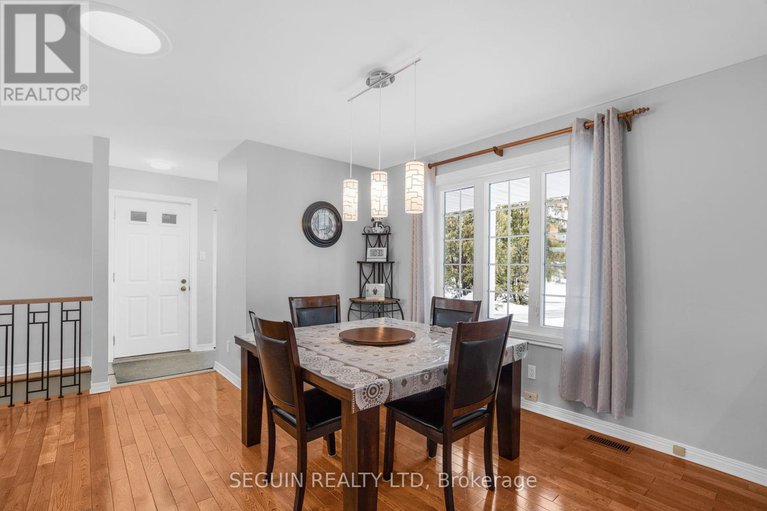 28618443/373-front-road-w/champlain-twp/champlain/ontario/K0B1K0_14