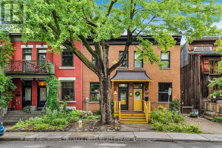28737271/245-york-street/lower-town/ottawa/ontario/K1N5T9_1