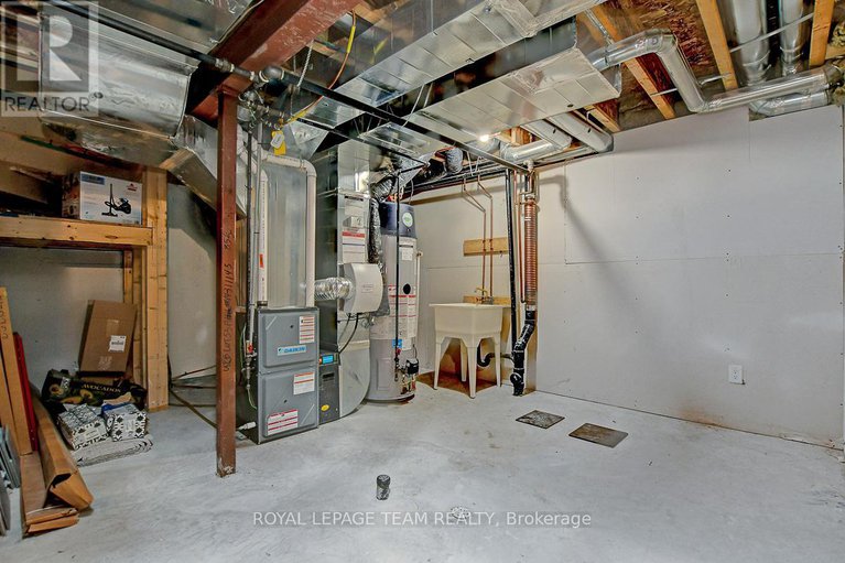 29433481/749-brian-good-avenue/riverside-southgloucester-glen/ottawa/ontario/K4M0E3_47