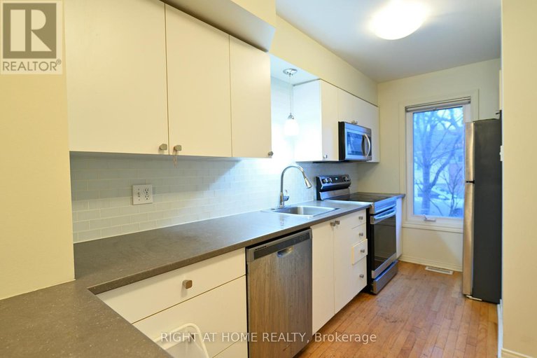 28372154/c-90-templeton-street/sandy-hill/ottawa/ontario/K1N6X3_4