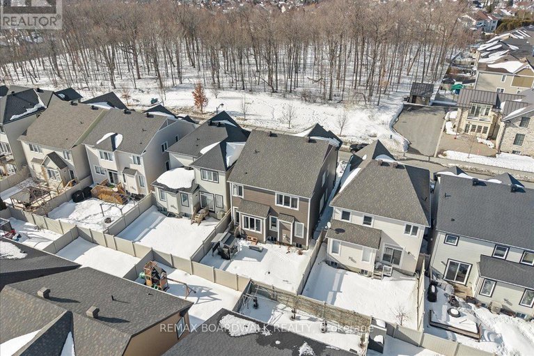 29434197/130-pinelock-street/emerald-meadowstrailwest/ottawa/ontario/K2M0L5_38