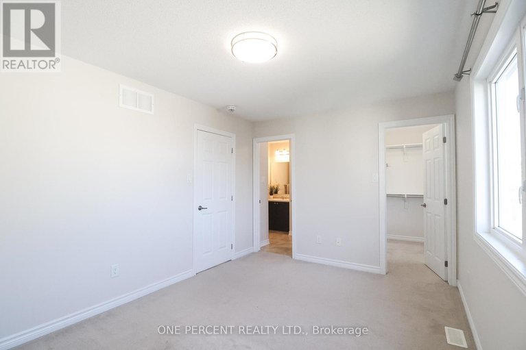 29253636/901-fameflower-street/half-moon-bay/ottawa/ontario/K2J6H3_17