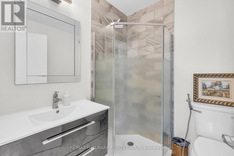 28617521/165-longpre-street/vanier/ottawa/ontario/K1L7J5_23