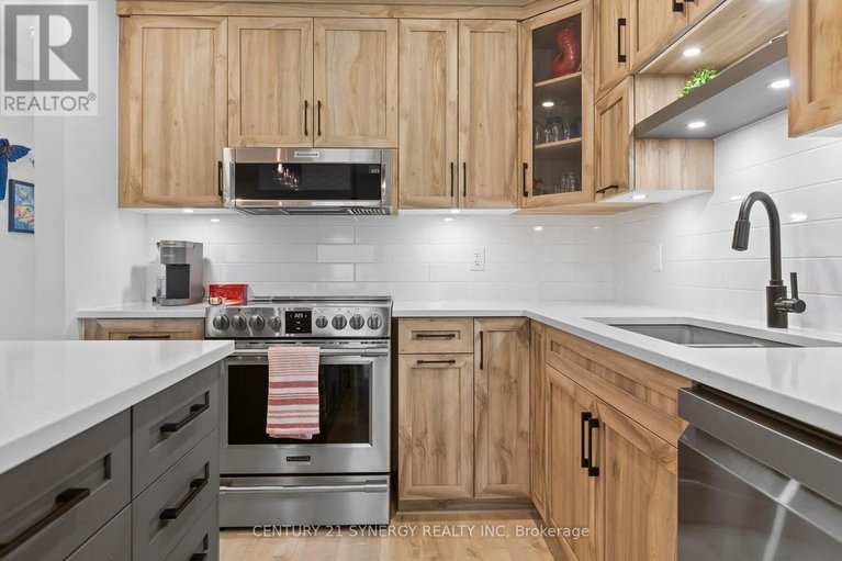 29613136/710-360-montee-outaouais-street/town-of-rockland/clarence-rockland/ontario/K4K0N3_9