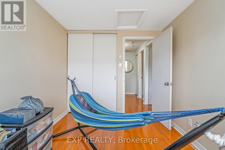 28553962/12-2610-draper-avenue/redwood-park/ottawa/ontario/K2H8X8_18
