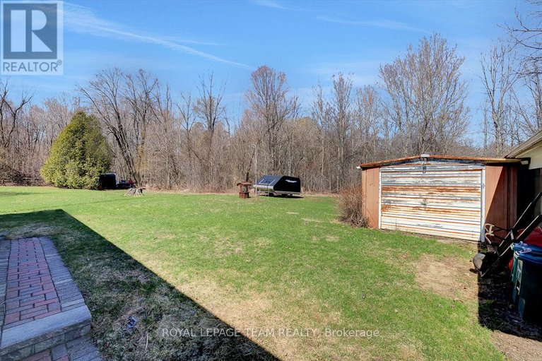 29655714/5523-mitch-owens-road/manotick-south-to-roger-stevens/ottawa/ontario/K1X1C2_33