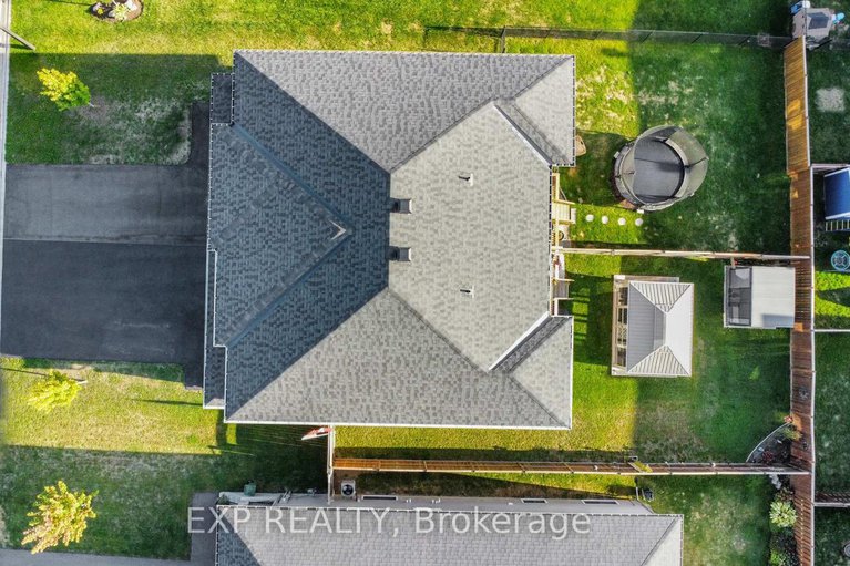 29214720/704-azure-street/village-of-russell/russell/ontario/K4R1E5_33