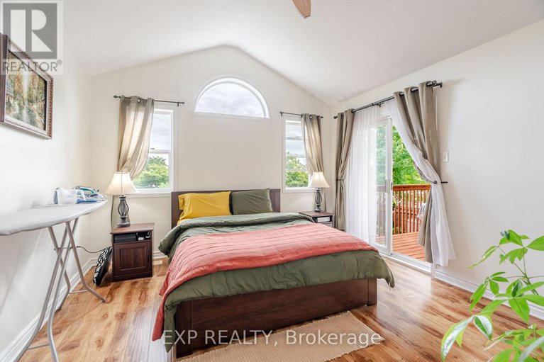 28873619/1562-lisbon-street/fallingbrookpineridge/ottawa/ontario/K4A4B9_23