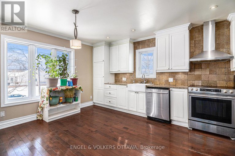 28485145/1095-morin-road/cumberland-estates/ottawa/ontario/K4C1A5_4