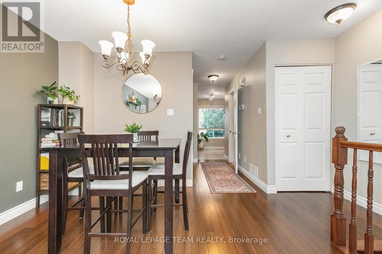 28579289/126-wharhol-private/westcliffe-estates/ottawa/ontario/K2H1G6_16
