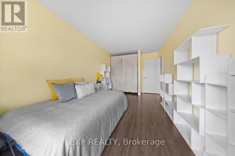 29599647/d-284-dalehurst-drive/tanglewood/ottawa/ontario/K2G4J5_23