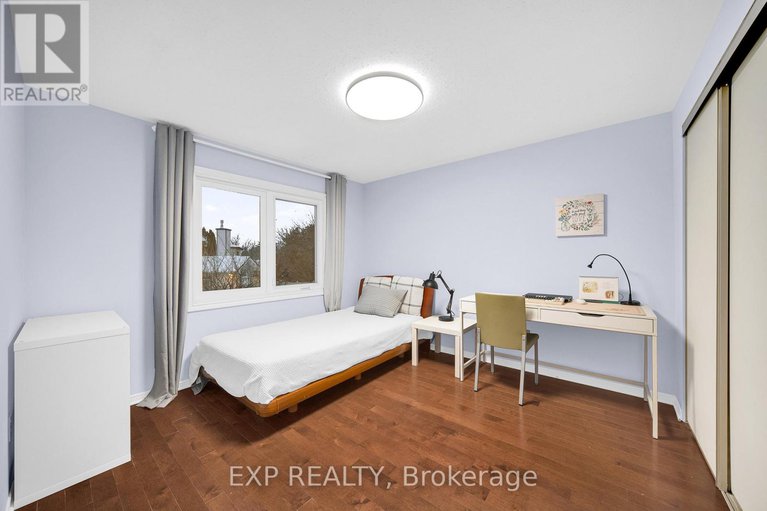 29205014/4-huntersfield-drive/hunt-club-parkgreenboro/ottawa/ontario/K1T3E4_27