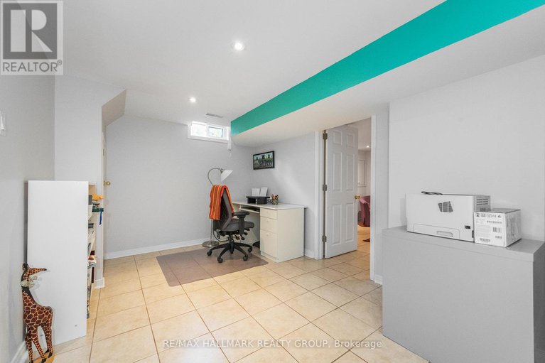 28909917/9-newbury-avenue/borden-farmstewart-farmcarleton-heightsparkwood-hills/ottawa/ontario/K2E6K7_29