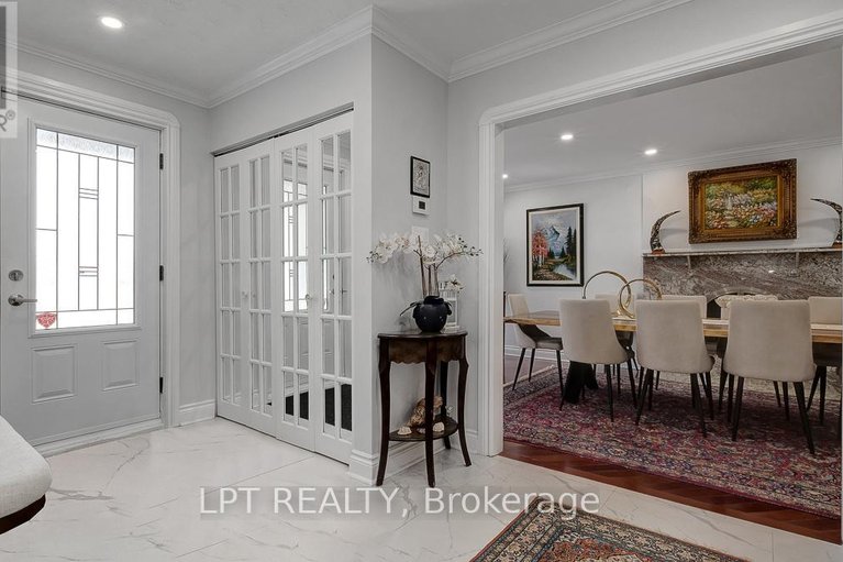 29603325/624-pleasant-park-road/playfair-park/ottawa/ontario/K1H5N5_4