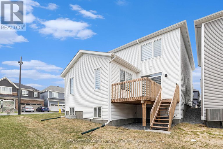 28231543/161-rugosa-street/half-moon-bay/ottawa/ontario/K2J6X4_17