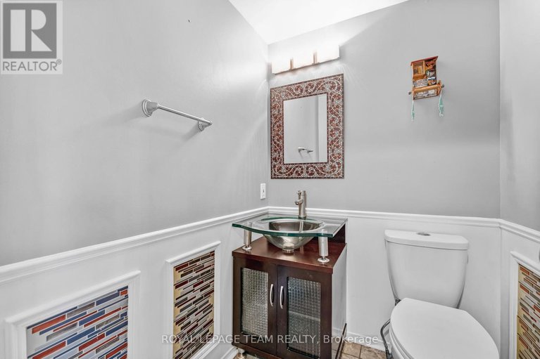 28771341/18-oakham-ridge/morgans-grantsouth-march/ottawa/ontario/K2K3B3_5