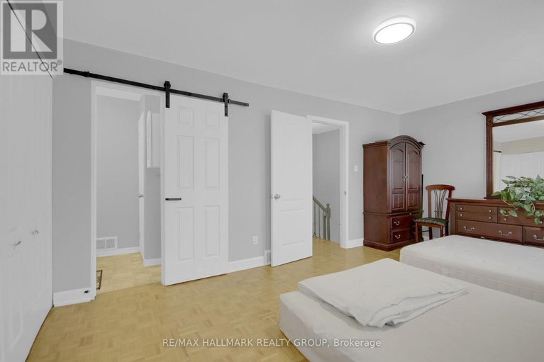 28419081/1-1821-walkley-road/urbandale-acres/ottawa/ontario/K1H6X9_38