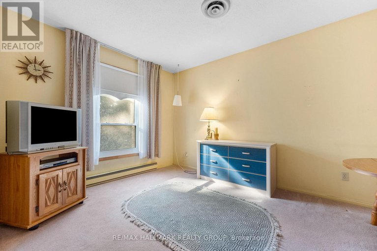 28818495/26-c-arnold-drive/arbeatha-park/ottawa/ontario/K2H6V9_27