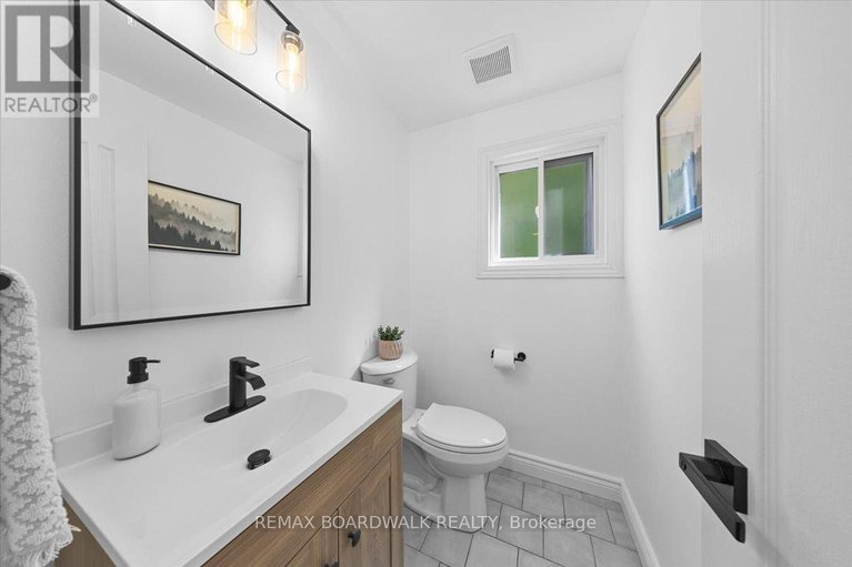 29650202/1715-teakdale-avenue/chapel-hill/ottawa/ontario/K1C6M8_24