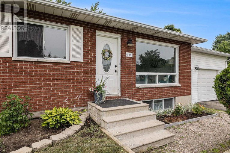 28608040/136-stamford-drive/drummond-n-elmsley-drummond-twp/drummondnorth-elmsley/ontario/K7H1A5_5