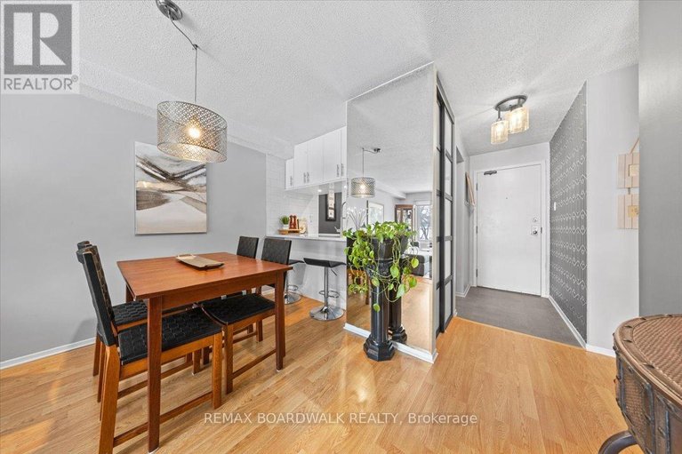 29462508/205-6434-bilberry-drive/orleans-wood/ottawa/ontario/K1C4P5_9