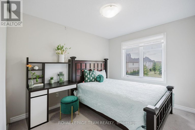 28687111/121-mancini-way/strandherd/ottawa/ontario/K2J5X3_26
