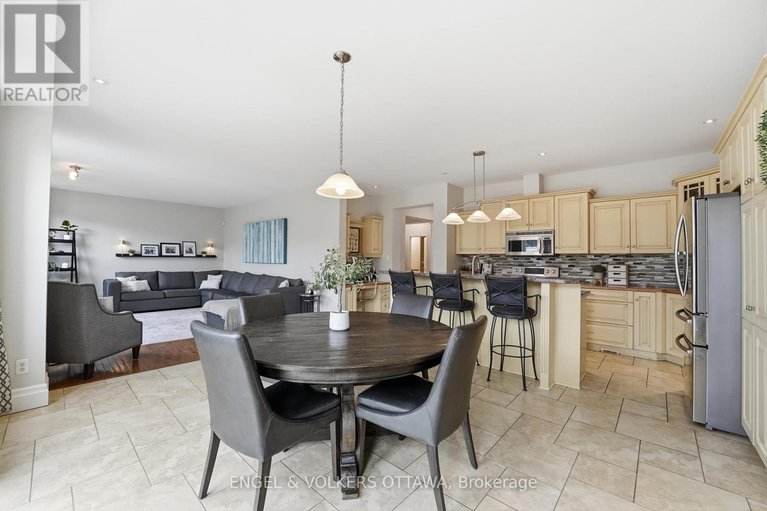 29566261/31-leatherwood-crescent/stonebridge/ottawa/ontario/K2J4X9_3