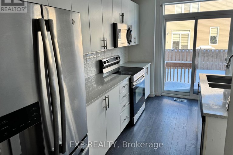 29303296/2063-caltra-crescent/half-moon-bay/ottawa/ontario/K2J6V4_10