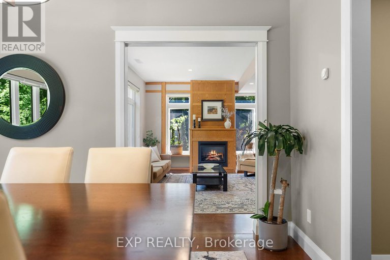 29369417/5759-queenscourt-crescent/manotick-east-to-manotick-station/ottawa/ontario/K4M1K3_17