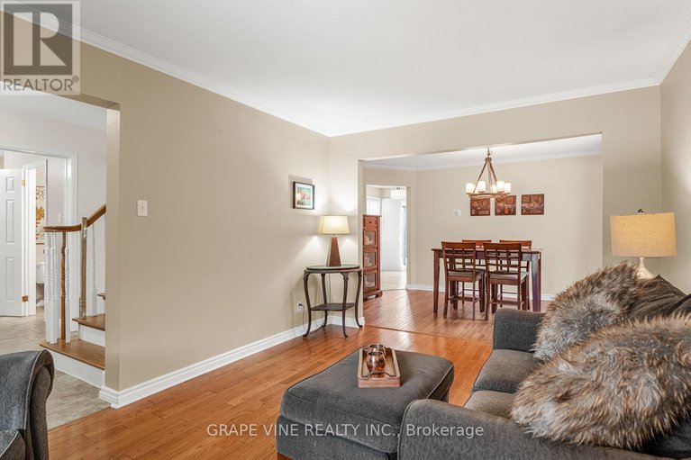 28125073/1651-westport-crescent/chateauneuf/ottawa/ontario/K1C6C4_16