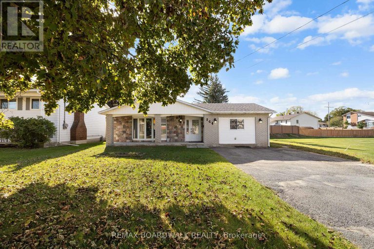 29048671/164-napoleon-street/carleton-place/carleton-place/ontario/K7C2W9_1