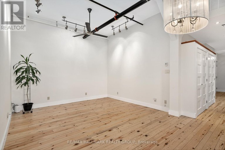 28956104/114-83-little-bridge-street/almonte/mississippi-mills/ontario/K0A1A0_23