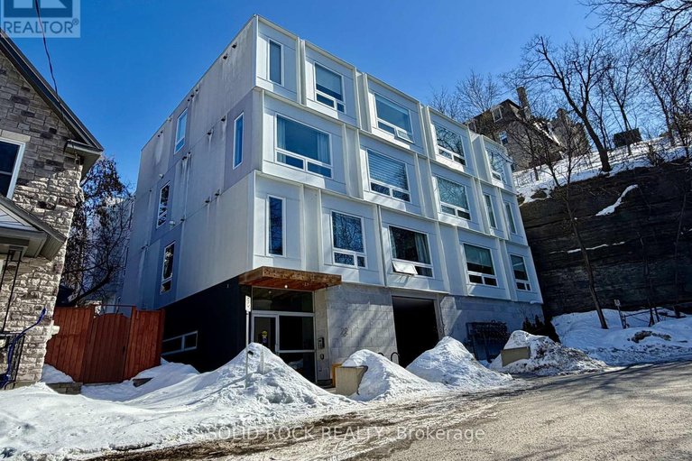 29468820/204-22-perkins-street/west-centre-town/ottawa/ontario/K1R7G5_1