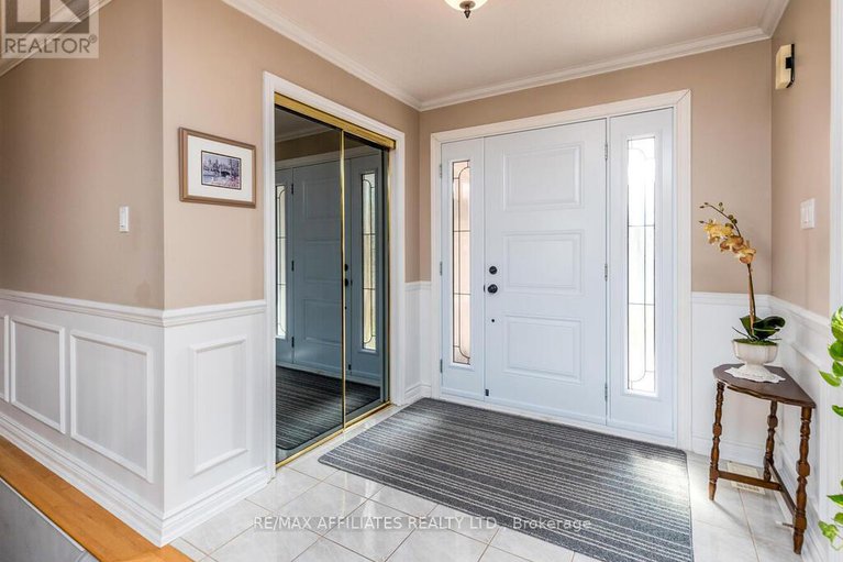28461946/32-mika-street/stittsville-north/ottawa/ontario/K2S1K8_2