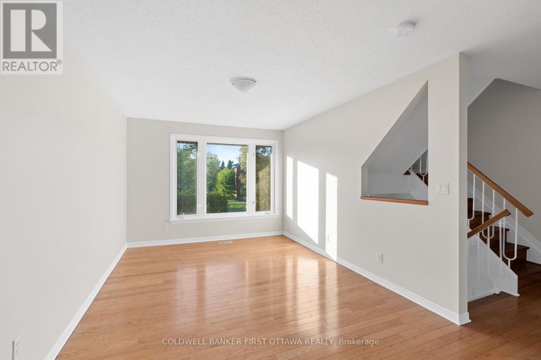 28333464/106-monterey-drive/leslie-park/ottawa/ontario/K2H7A8_5