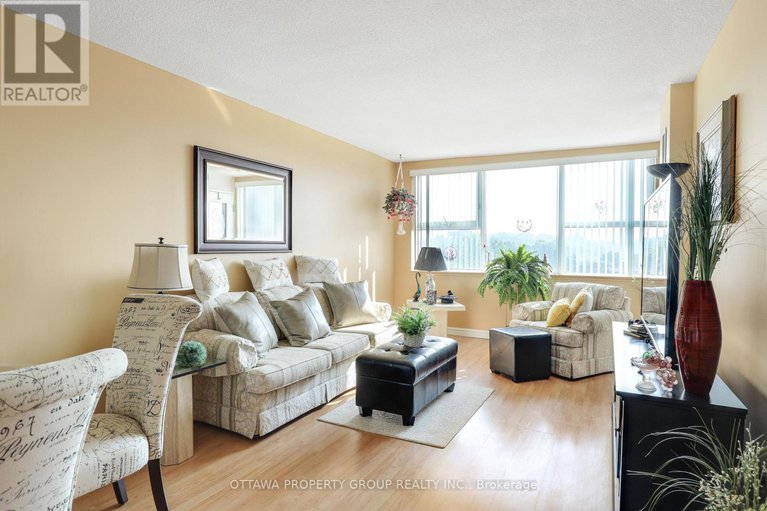 28628193/913-555-brittany-drive/viscount-alexander-park/ottawa/ontario/K1K4C5_11