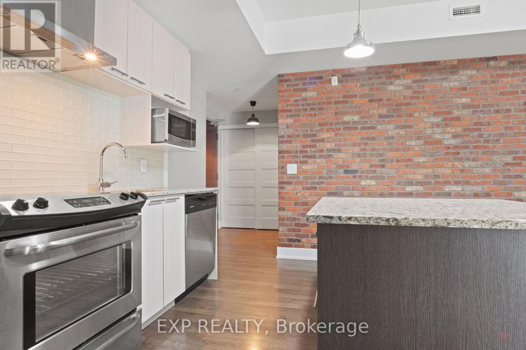 28886481/108-2785-baseline-road/redwood-park/ottawa/ontario/K2H0B7_27