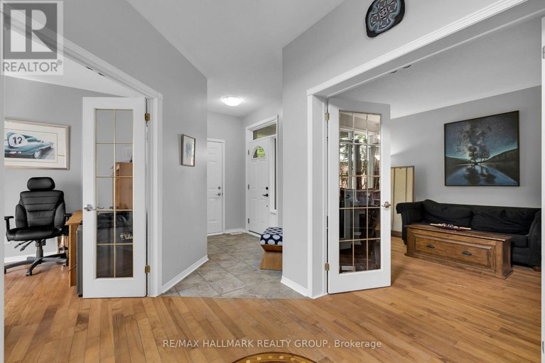 28423855/4136-wolfe-point-way/riverside-southgloucester-glen/ottawa/ontario/K1V1P4_4