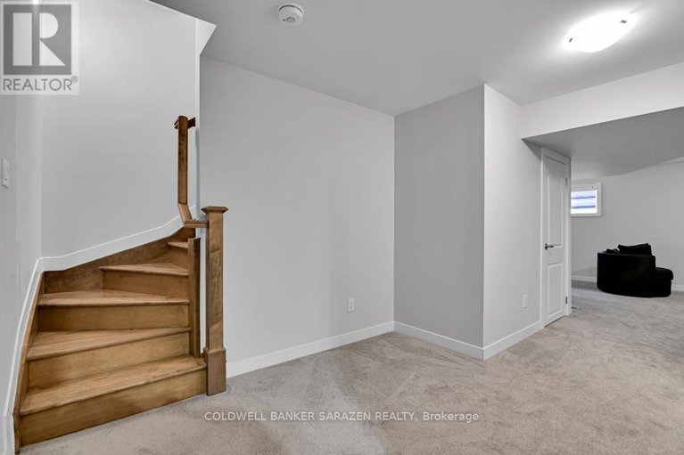 29389721/2052-elevation-road/half-moon-bay/ottawa/ontario/K2J6X1_30