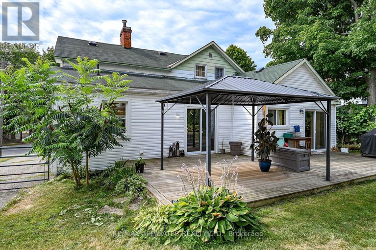 28756533/60-chambers-street/smiths-falls/smiths-falls/ontario/K7A2Y6_39