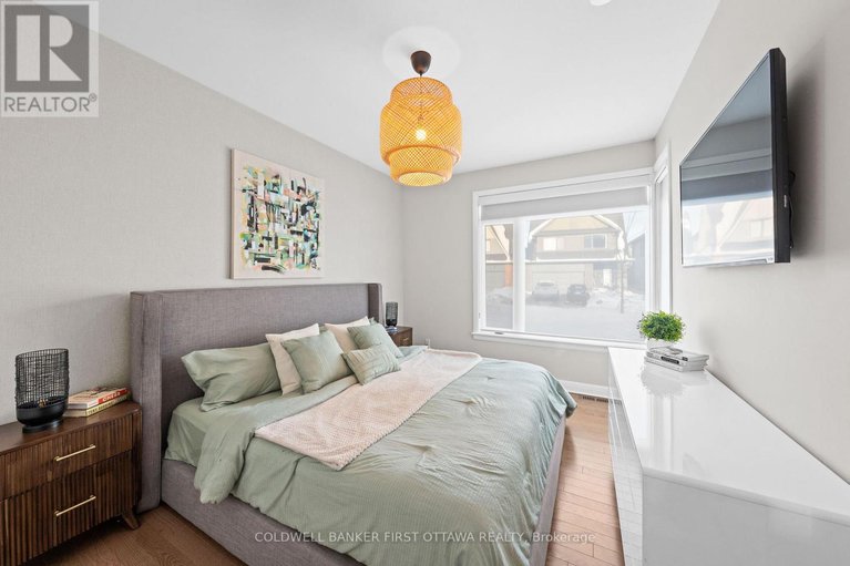 29377971/54-stanhope-court/stonebridge/ottawa/ontario/K2J6S2_19